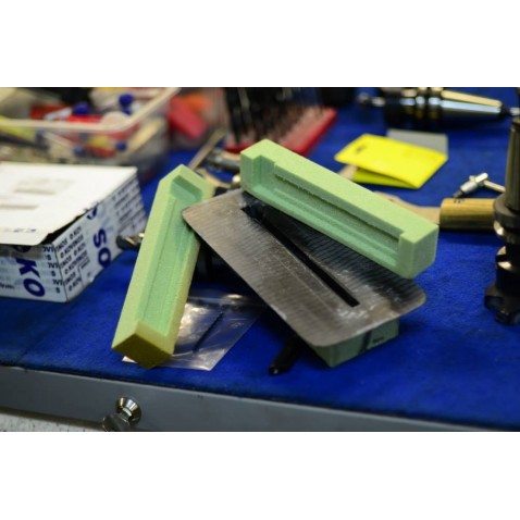 MASTBOX CARBON FLIKKA